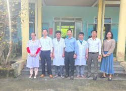 Lãnh đạo xã thăm chúc tết các cơ quan, đơn vị