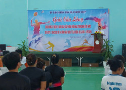 Sôi nổi Giải cầu lông chào mừng kỷ niệm...
