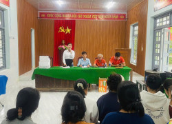 Sôi nổi các phiên tư vấn hướng nghiệp,...