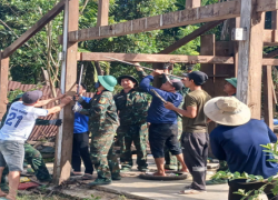 Hỗ trợ tháo dỡ nhà cho hộ gia đình có...