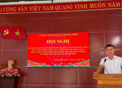Đồng chí Khương Duy Thiện - Phó Chủ tịch UBND xã phát biểu khai mạc Hội nghị
