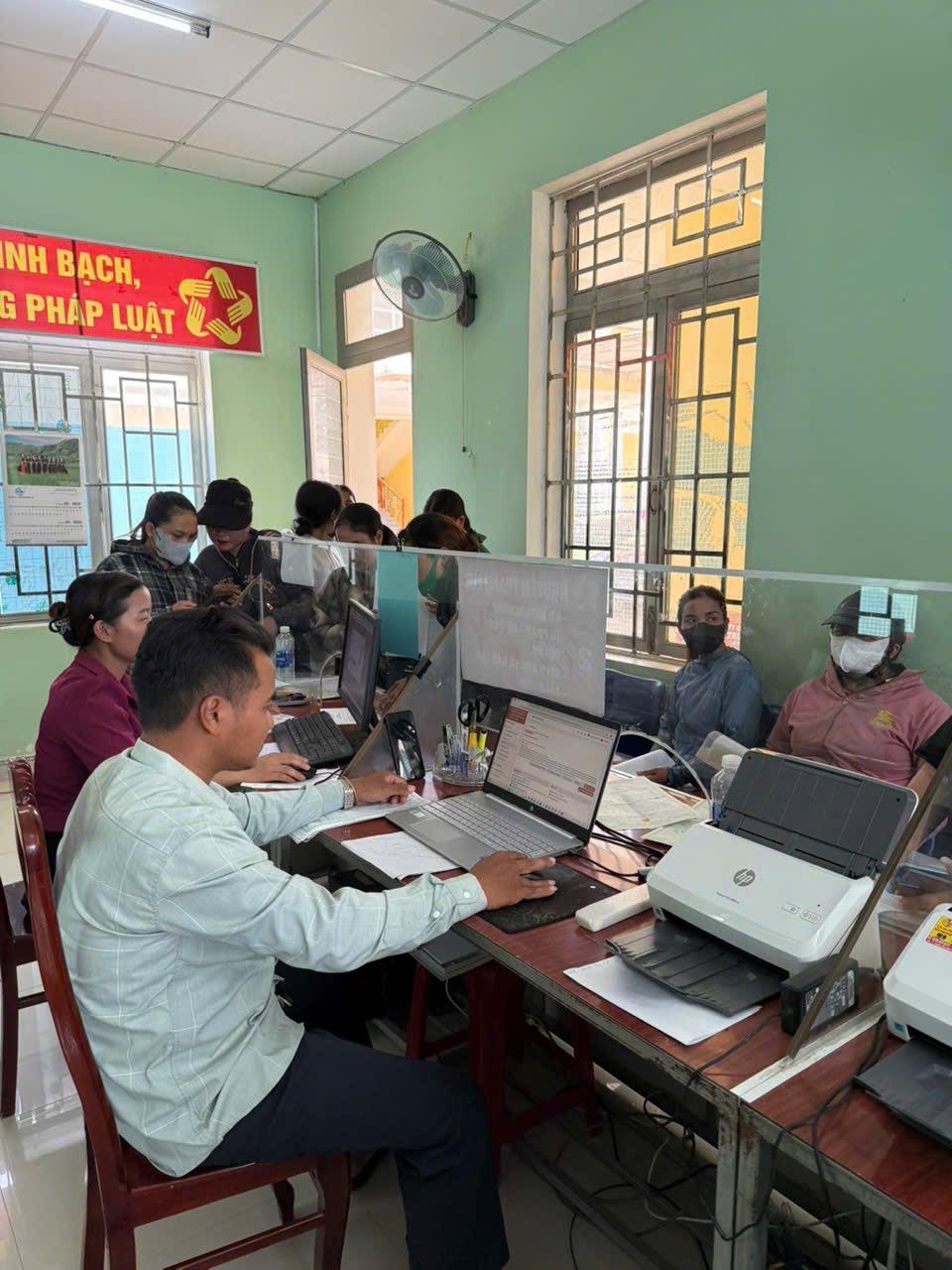 Hoạt động tại Bộ phận Một cửa – Trung tâm Hành chính công xã Phước Hiệp