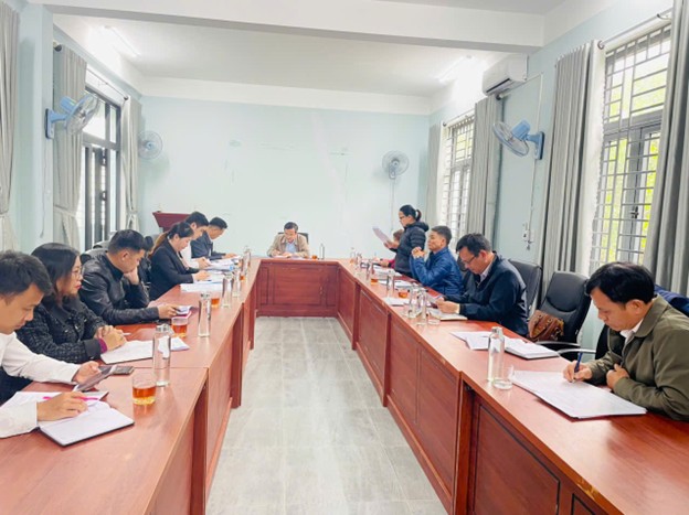 Quang cảnh buổi làm việc