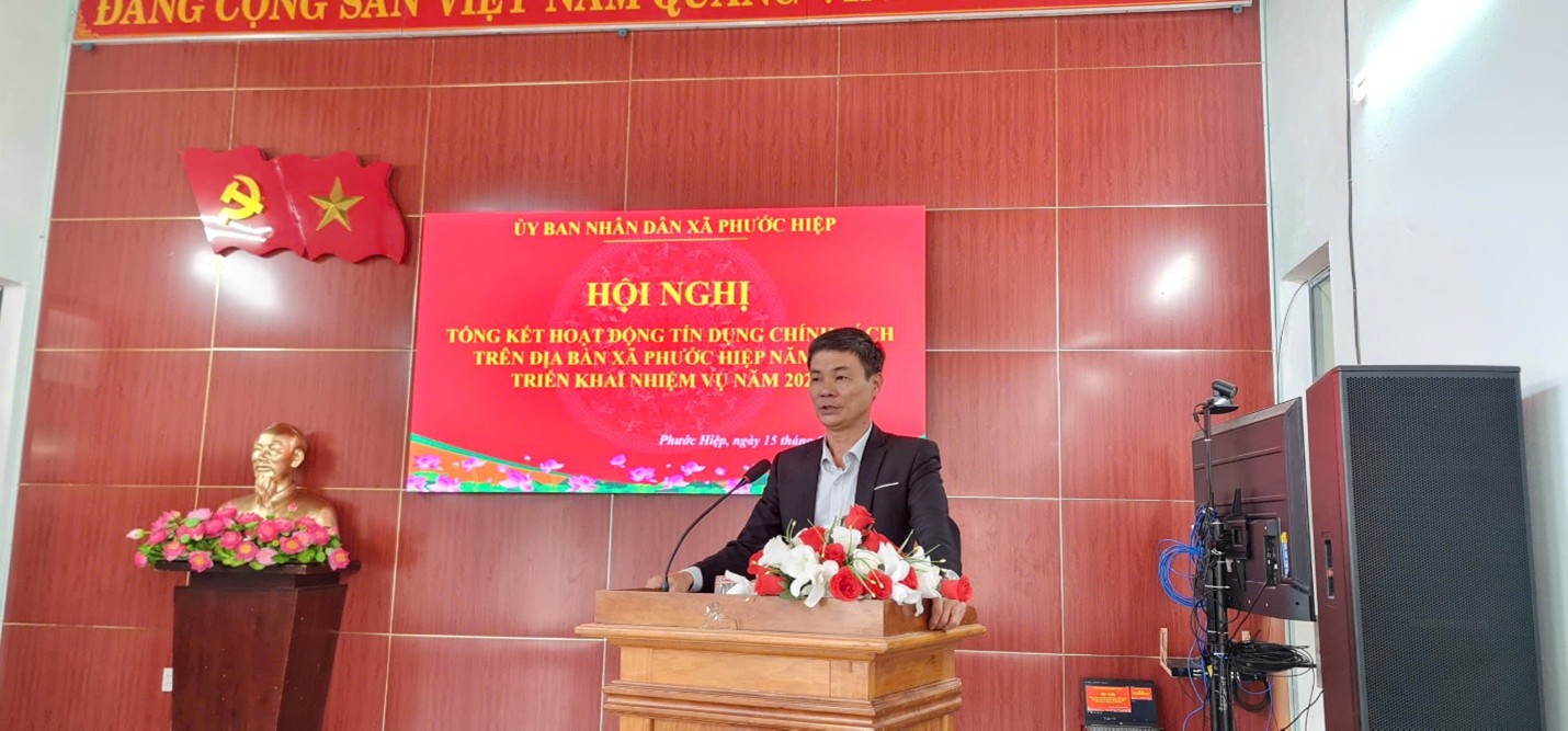 Chủ tịch UBND xã Trần Thiện Hải phát biểu tại hội nghị