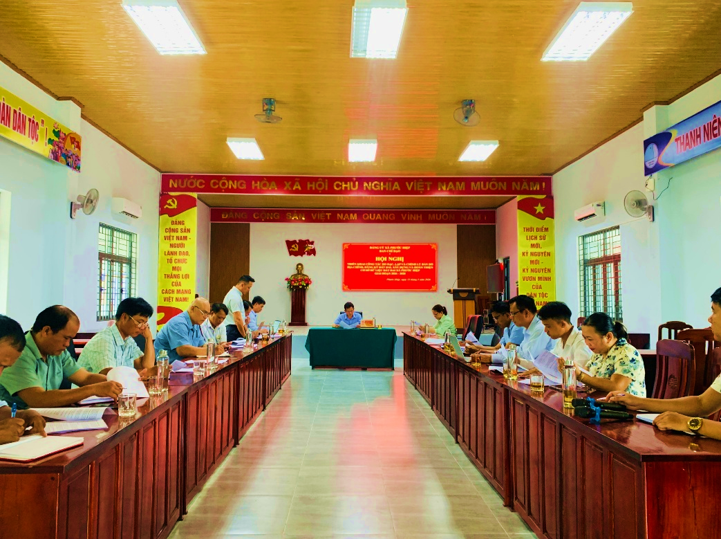 Ảnh: toàn cảnh phiên họp