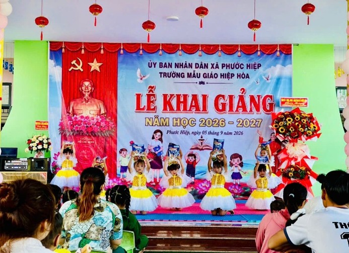 Ảnh: lễ khai giảng năm học 2026-2027 được tổ chức trang trọng tại các trường học trên địa bàn xã